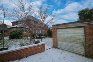 Photo 16- click for photo gallery